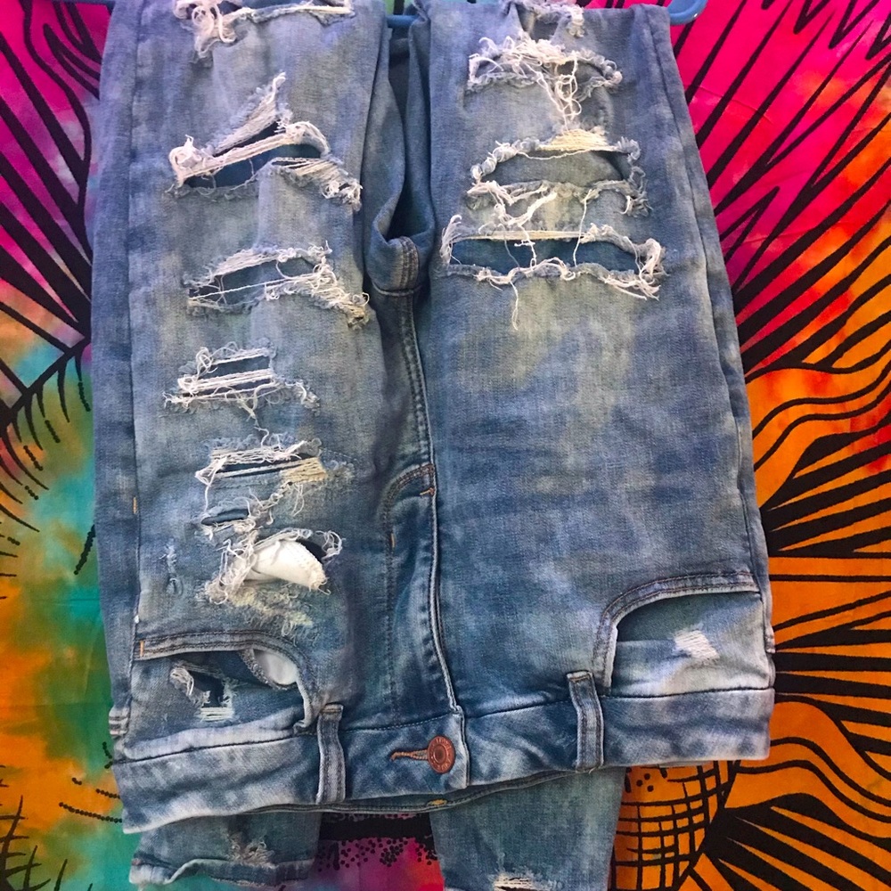 American eagle jeans.